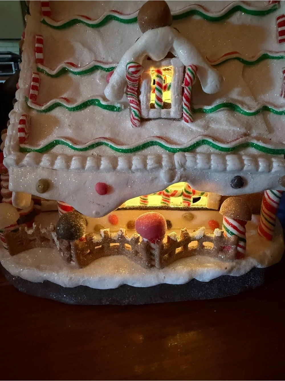 Kurt Adler Lighted Gingerbread Cottage in White, Red, Green